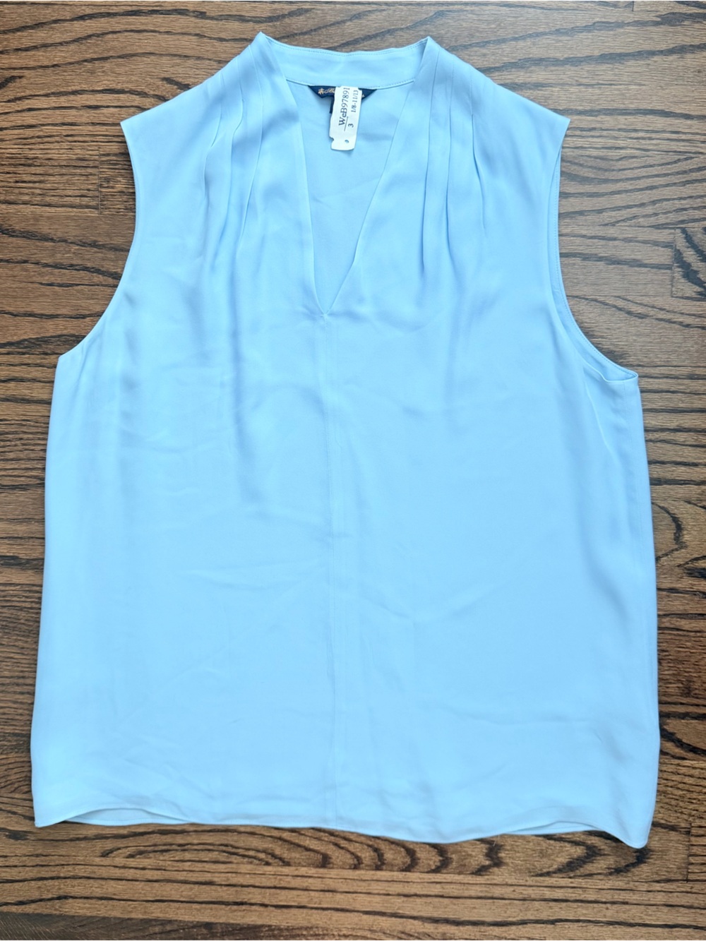 Brooks Brothers Light Blue Silk Sleeveless V-Neck Pleated Blouse - size 12